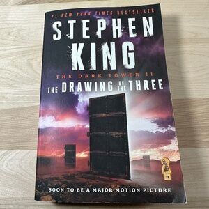 The Drawing of the Three The Dark Tower II by Stephen King Trade Paperback VGUC